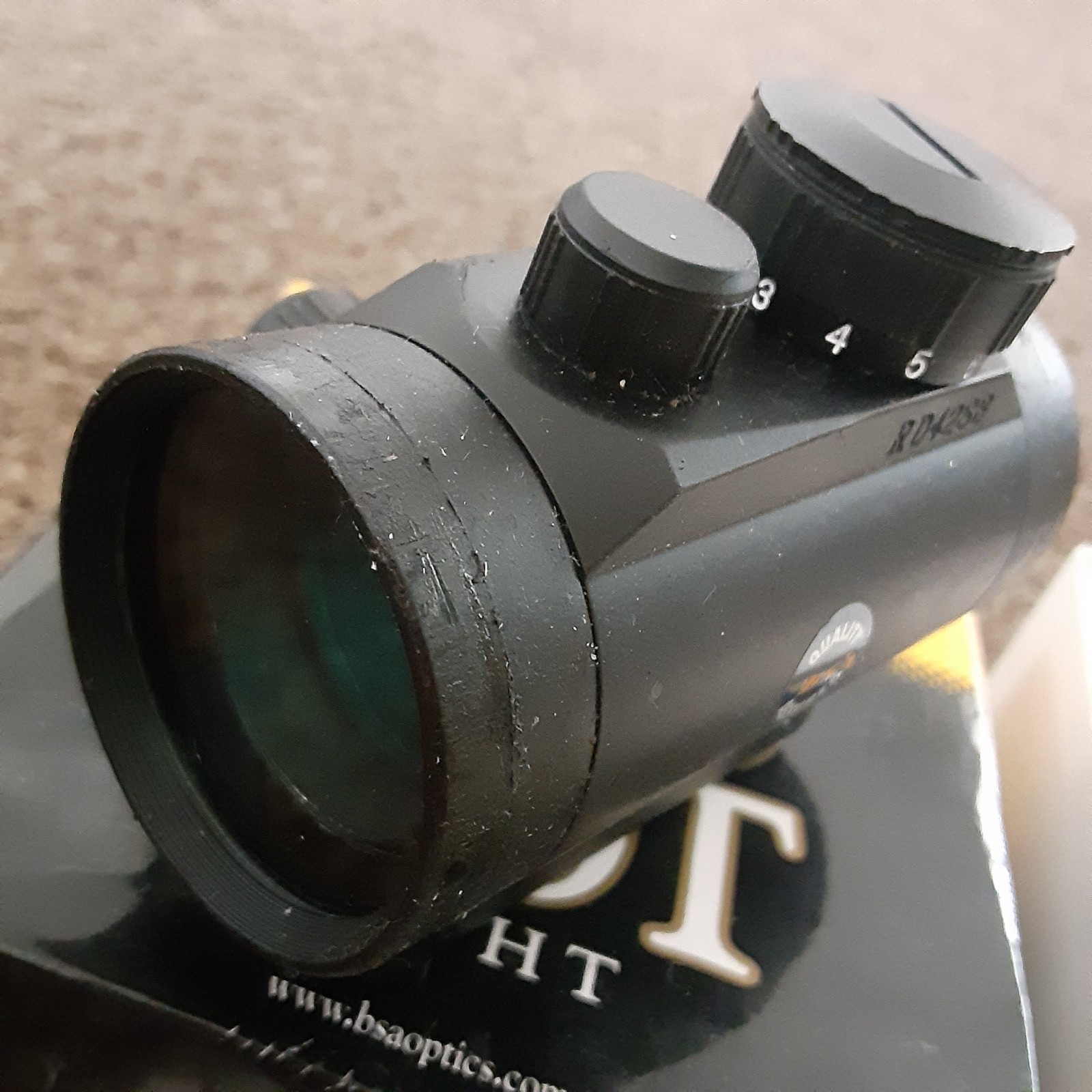 BSA RD42SB 42mm Red Dot Sight Illuminated for Rifle Weaver Style Mount Black