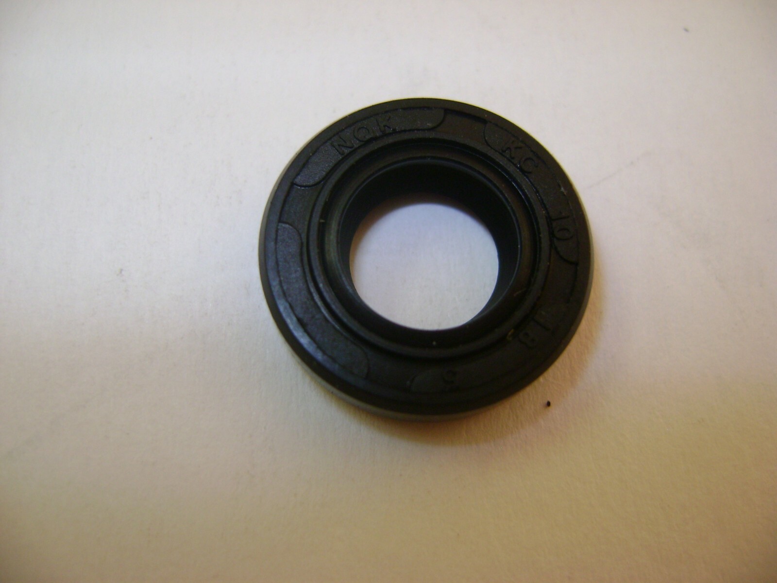 NEW KC 10X18X5 DOUBLE LIPS METRIC OIL / DUST SEAL 10mm X 18mm X 5mm