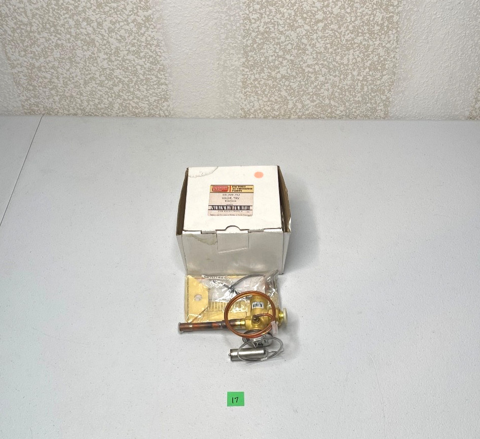 Carrier Factory Authorized Parts 331709-752 TXV Thermal Expansion Valve