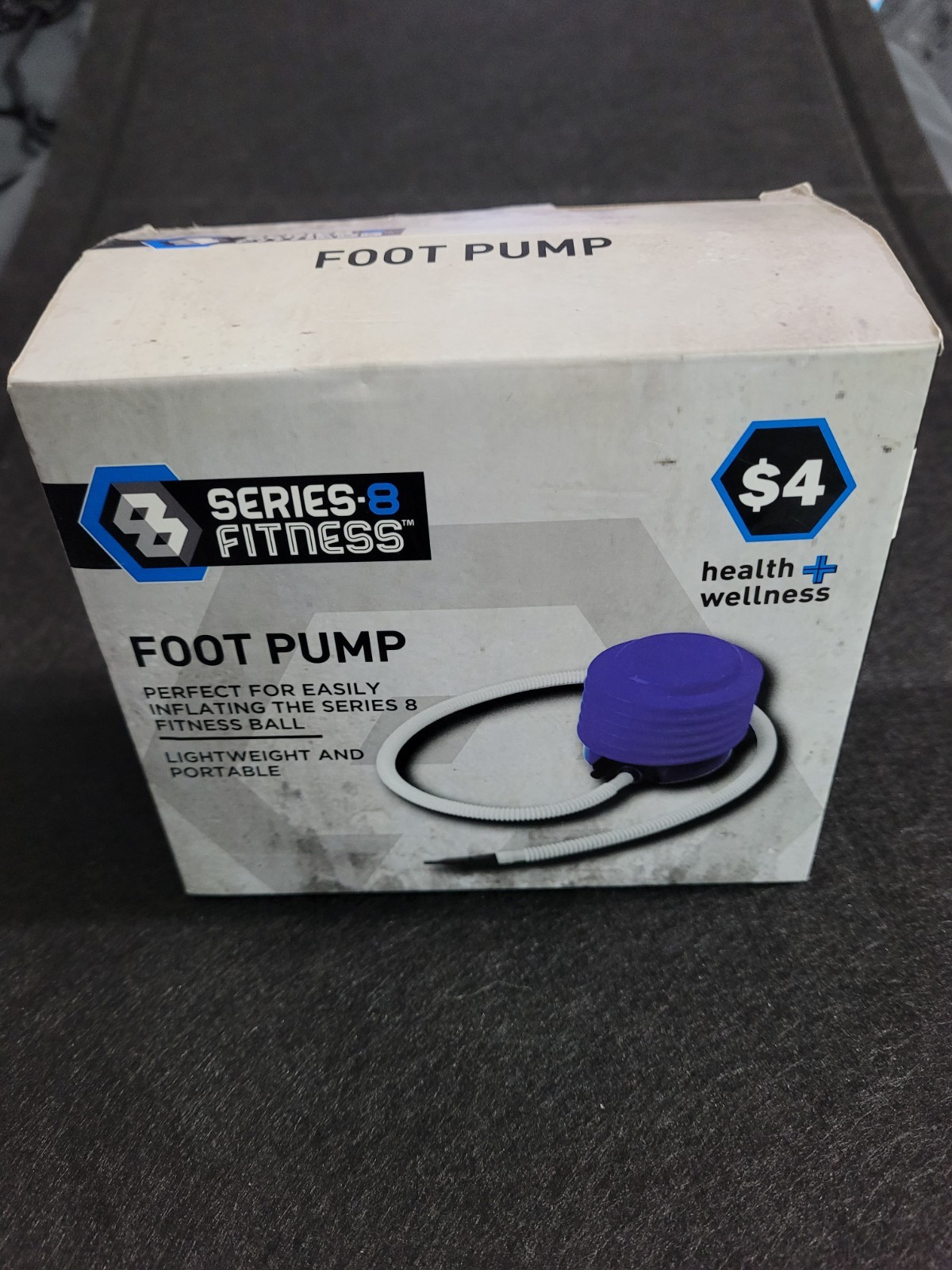 Series 8 Fitness Foot Pump - for easily inflating Series 8 fitness balls A6