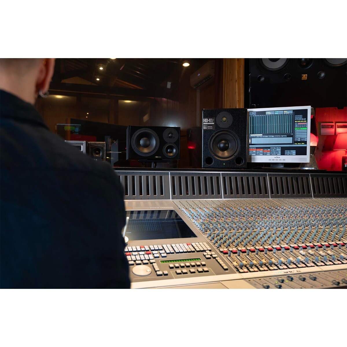IK Multimedia ARC Studio Advanced Room Correction System