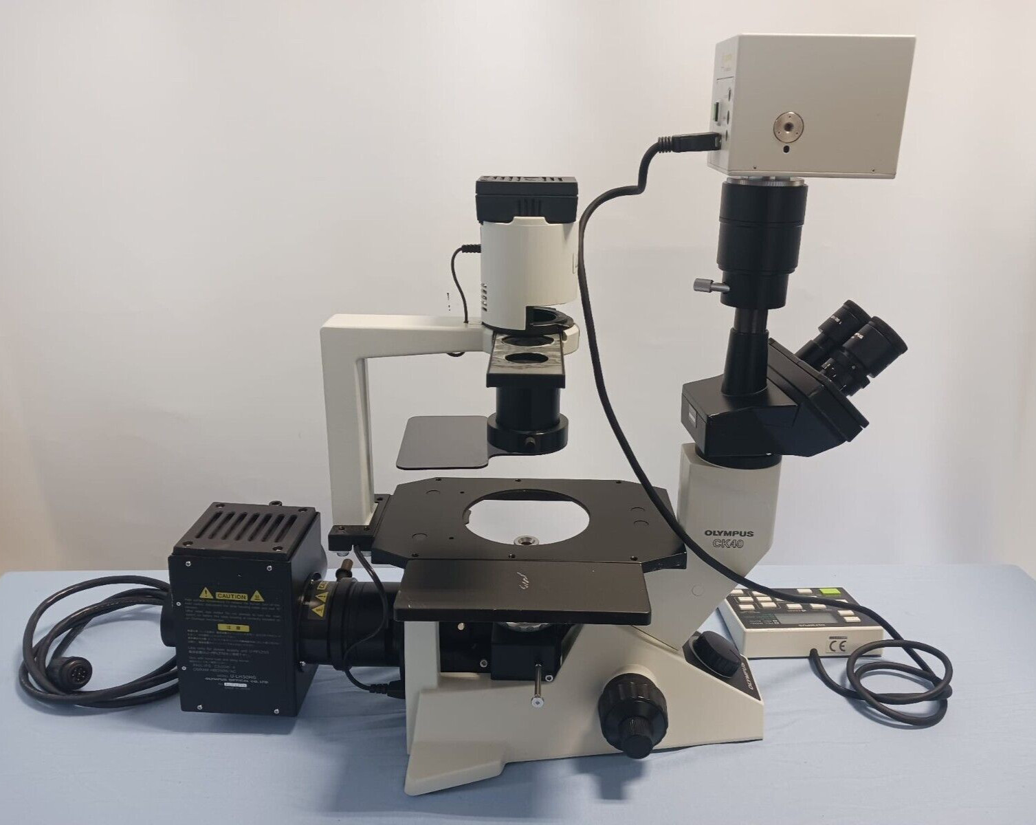 Olympus CK40-F100 Inverted Microscope w/ DP11-N Camera Control Unit 4X Objective
