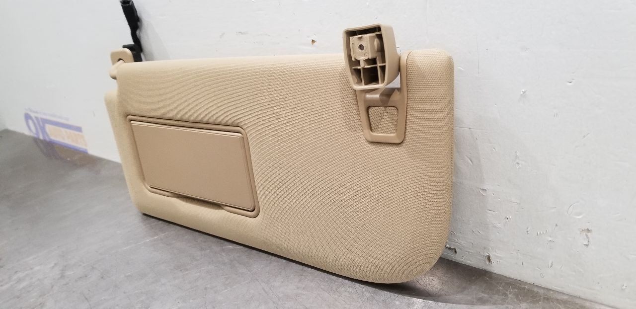 20 FORD F150 CREW CAB SUN VISOR ILLUMINATED GDO LEFT DRIVER TAN