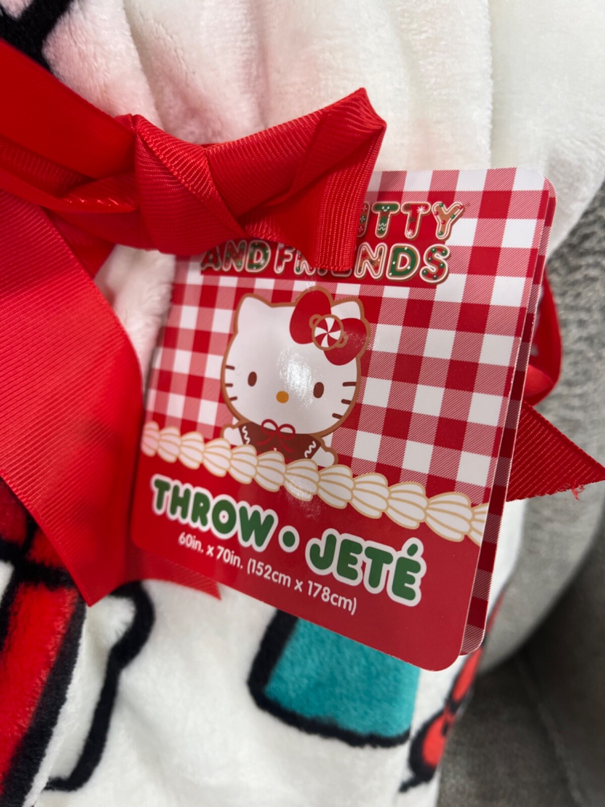 brand new hello kitty christmas blanket /;