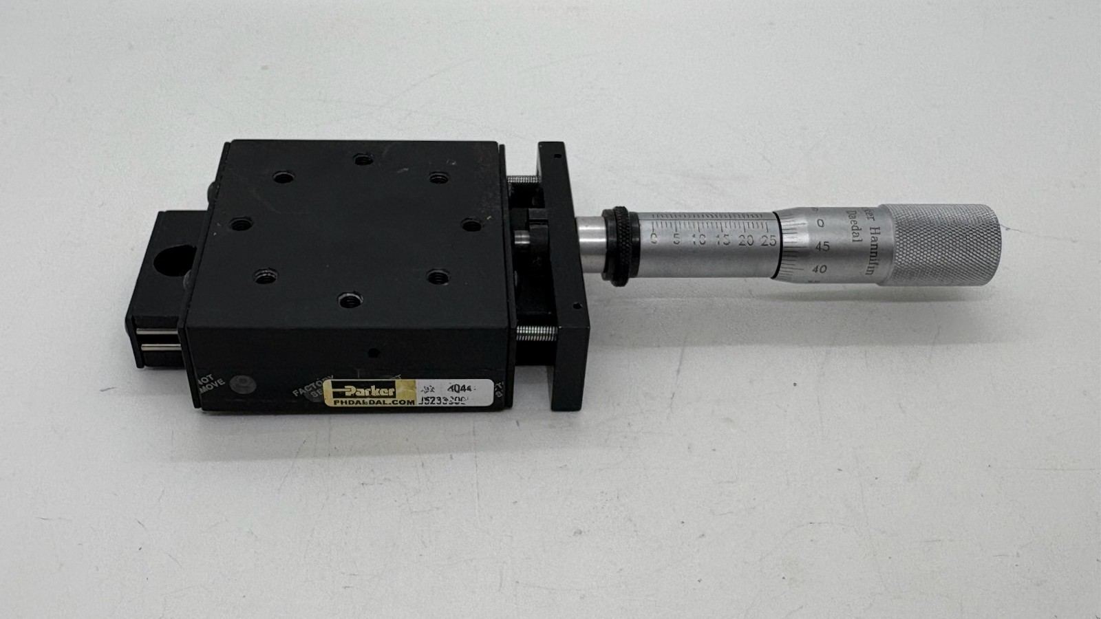 Parker Daedal 4044 Precision Linear Optical Positioning Stage Micrometer Slide