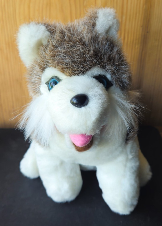 CIRCUS CIRCUS, HOTEL/ CASINO. LAS VEGAS, RENO SOUVENIR HUSKY PLUSH DOG.