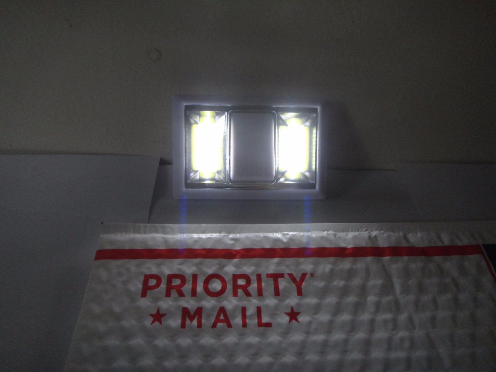 4pk COB LED Wall Lighted Switch Wireless Night Light Muli-use Battery Included