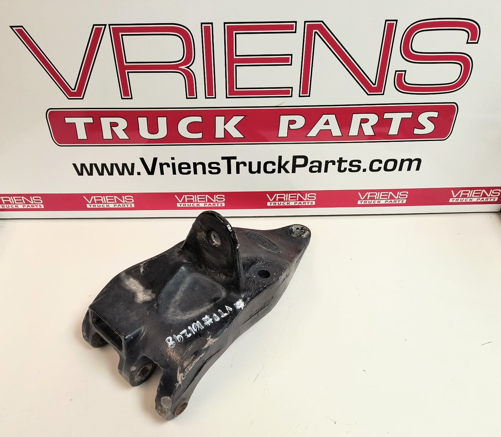 PETERBILT T62-6003 MOUNT-SLEEPER RH WL380