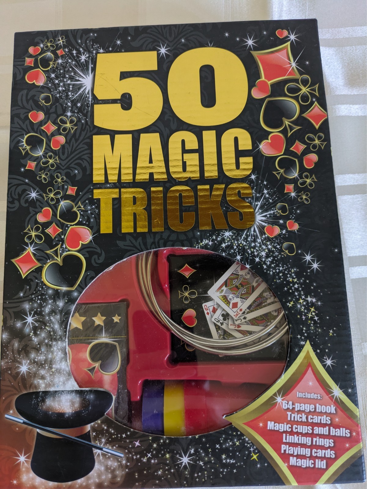 50 Magic Tricks - Igloo Books Gift Set Book Cards Magic Cups Linking Rings Etc
