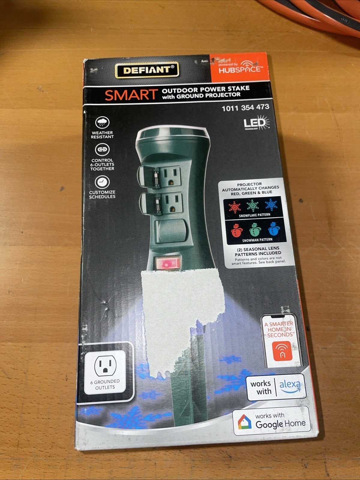Defiant Smart Outdoor 4' 6-Outlet Power Stake Timer+Holiday Lights Projector NEW