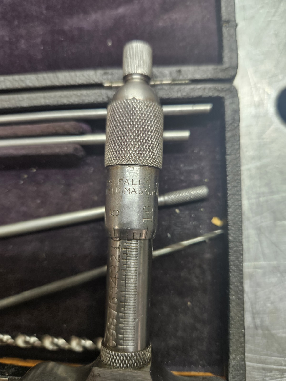Millers Falls Depth Micrometer 0.001" Mechanical with Case, Precision Tool