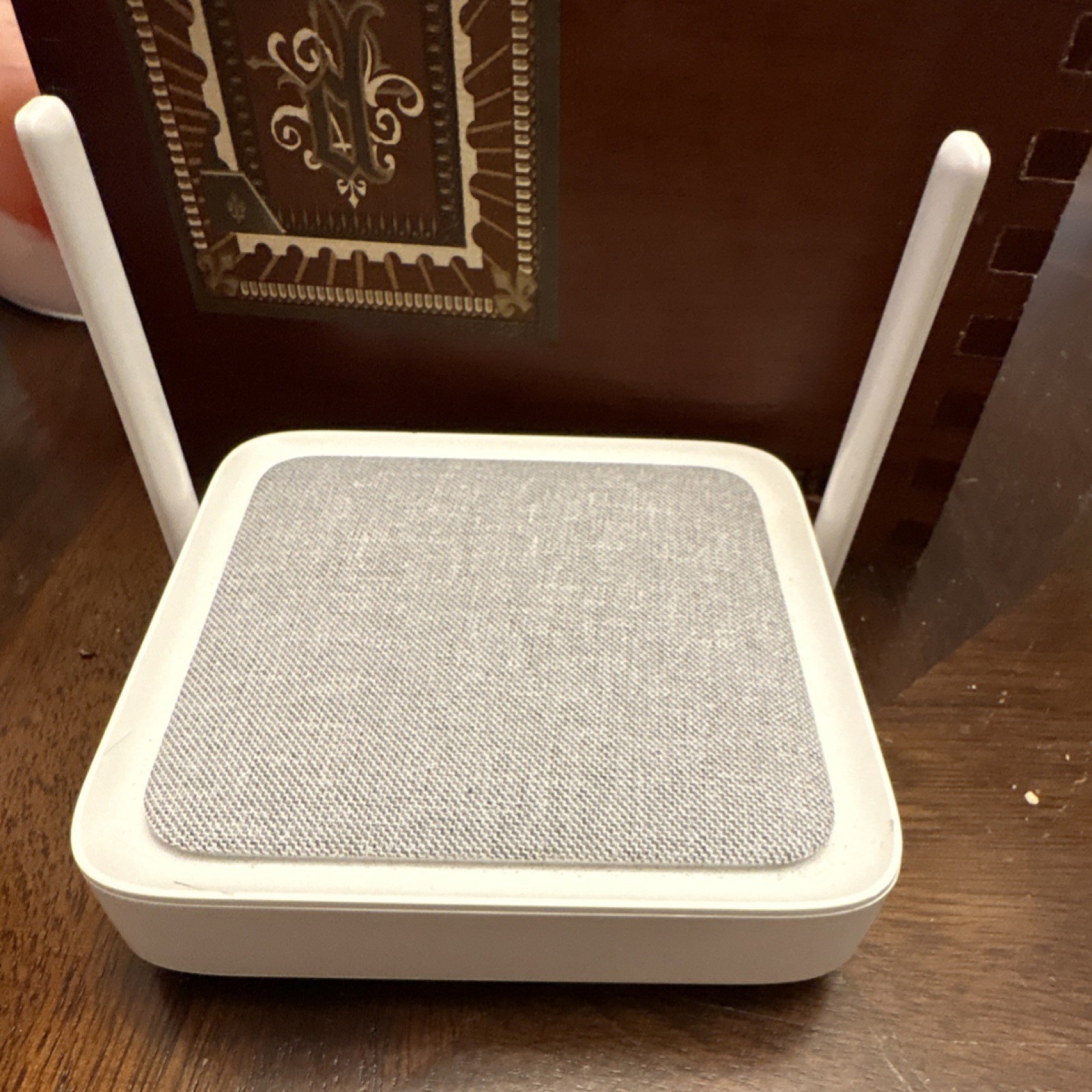 Wyze WSHB1 Smart Home Hub Bluetooth Wired Connectivity