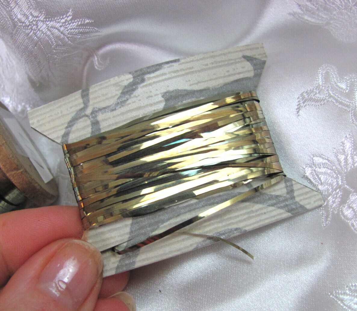 Shiny Gold Antique Real Metal Thread Tinsel France French Fly Tying 10 yds #617