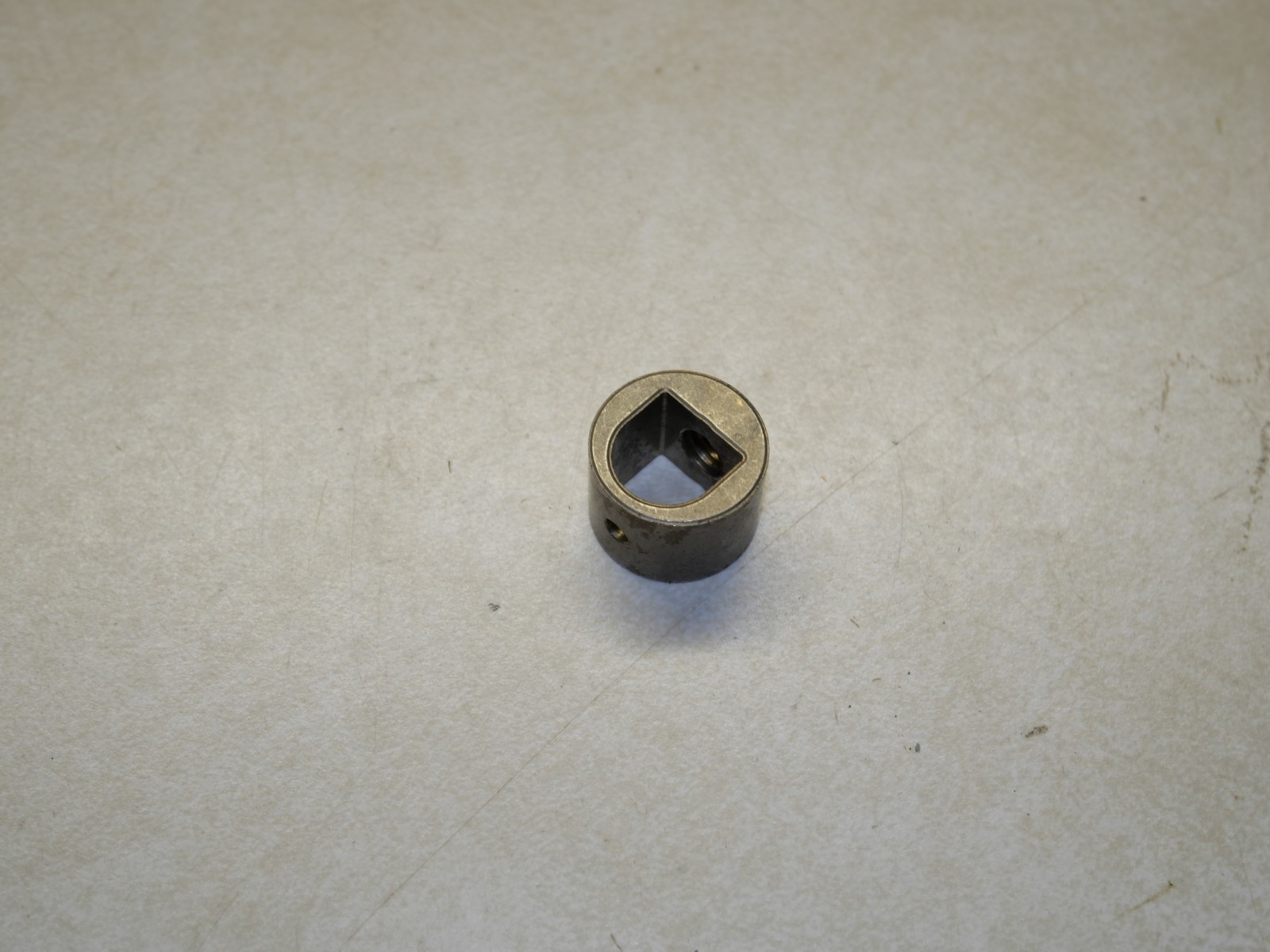 Makita 321642-0 Blade Clamp