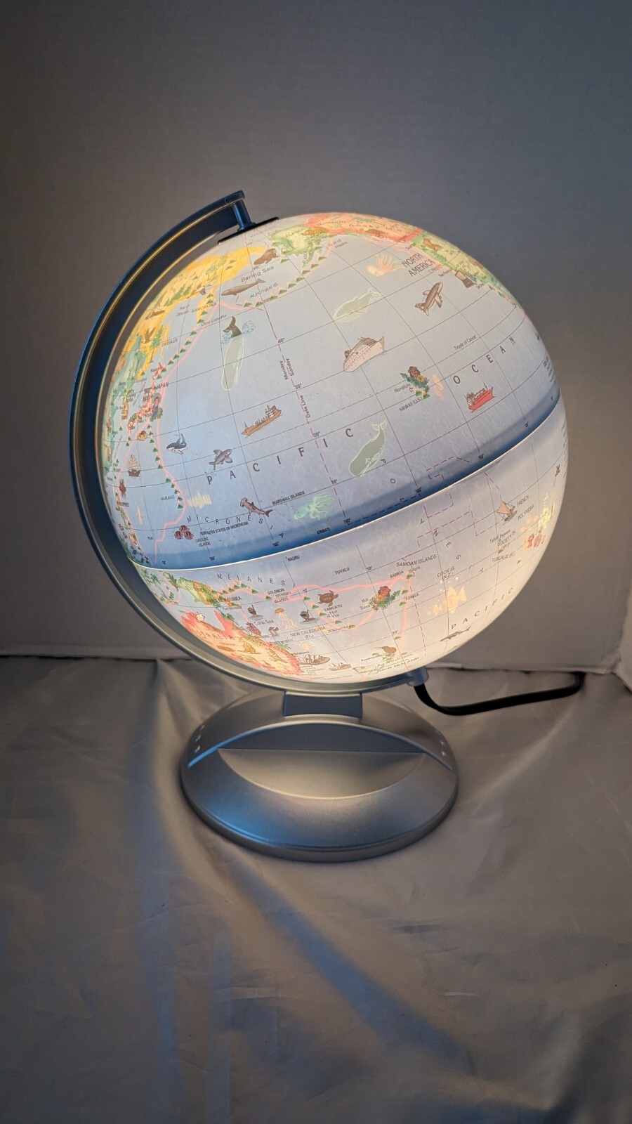 Replogle Globes 10 Inch Diameter Model #12534 LIGHTS UP Working
