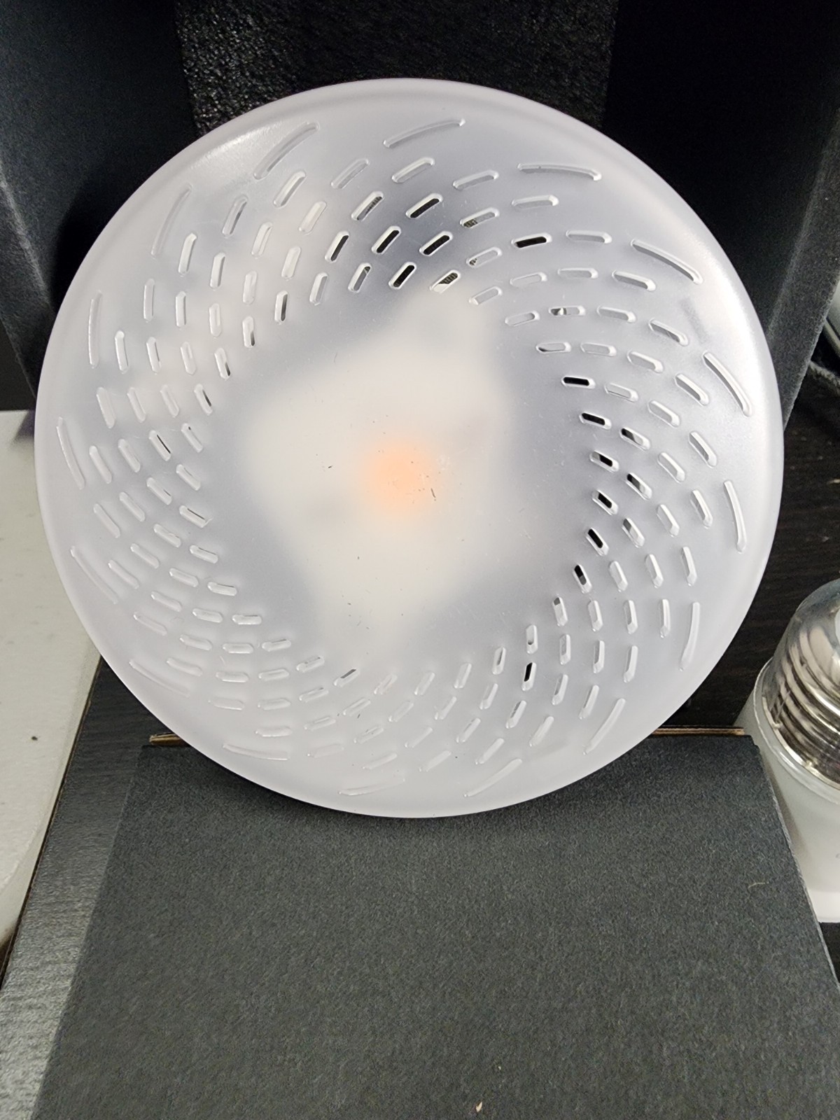 Sengled Pulse LED Speaker Bulb 55W E26 JBL Bluetooth White iPhone iPad iPod