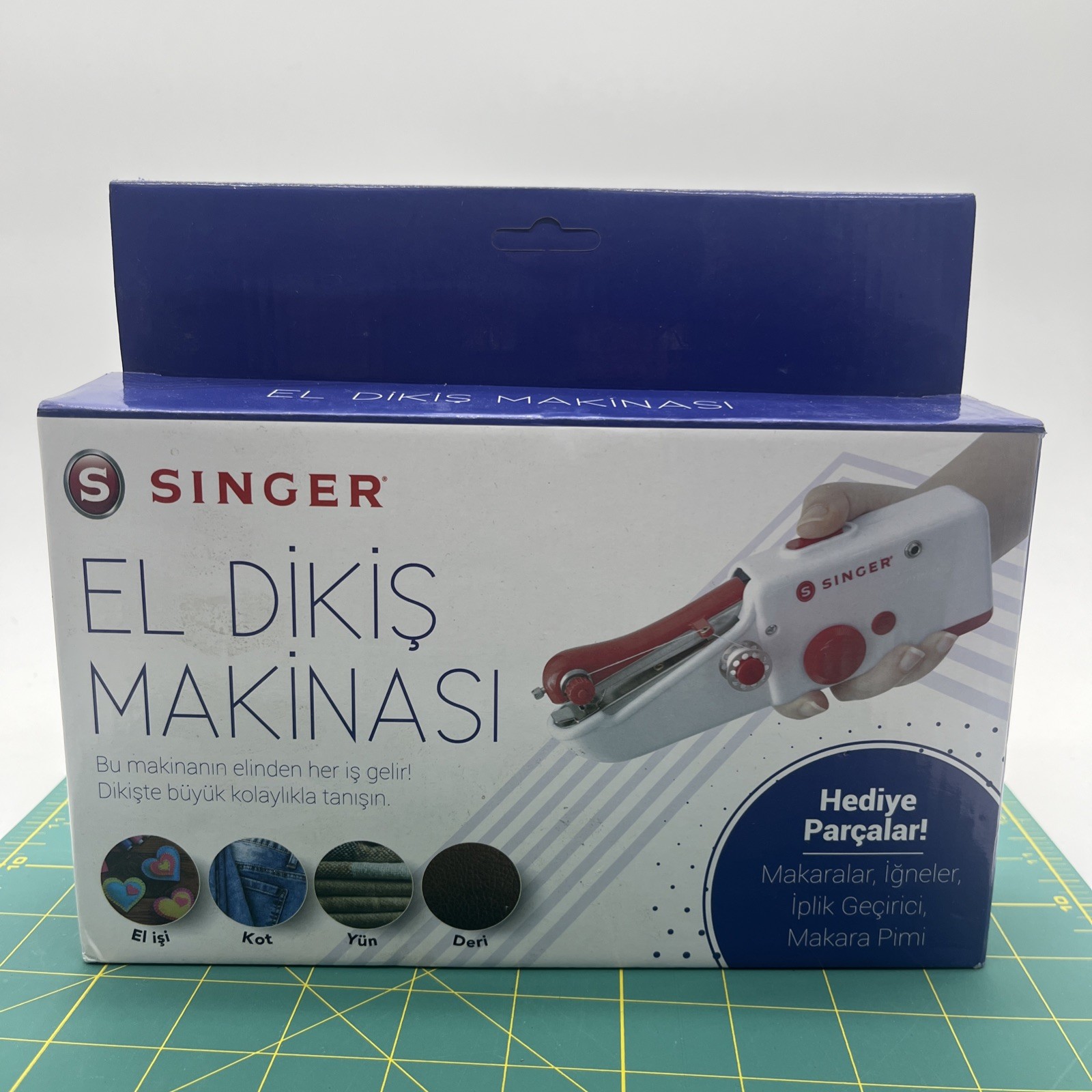 Singer Handheld Portable Sewing Machine Extra Bobbins Needle & Instructions