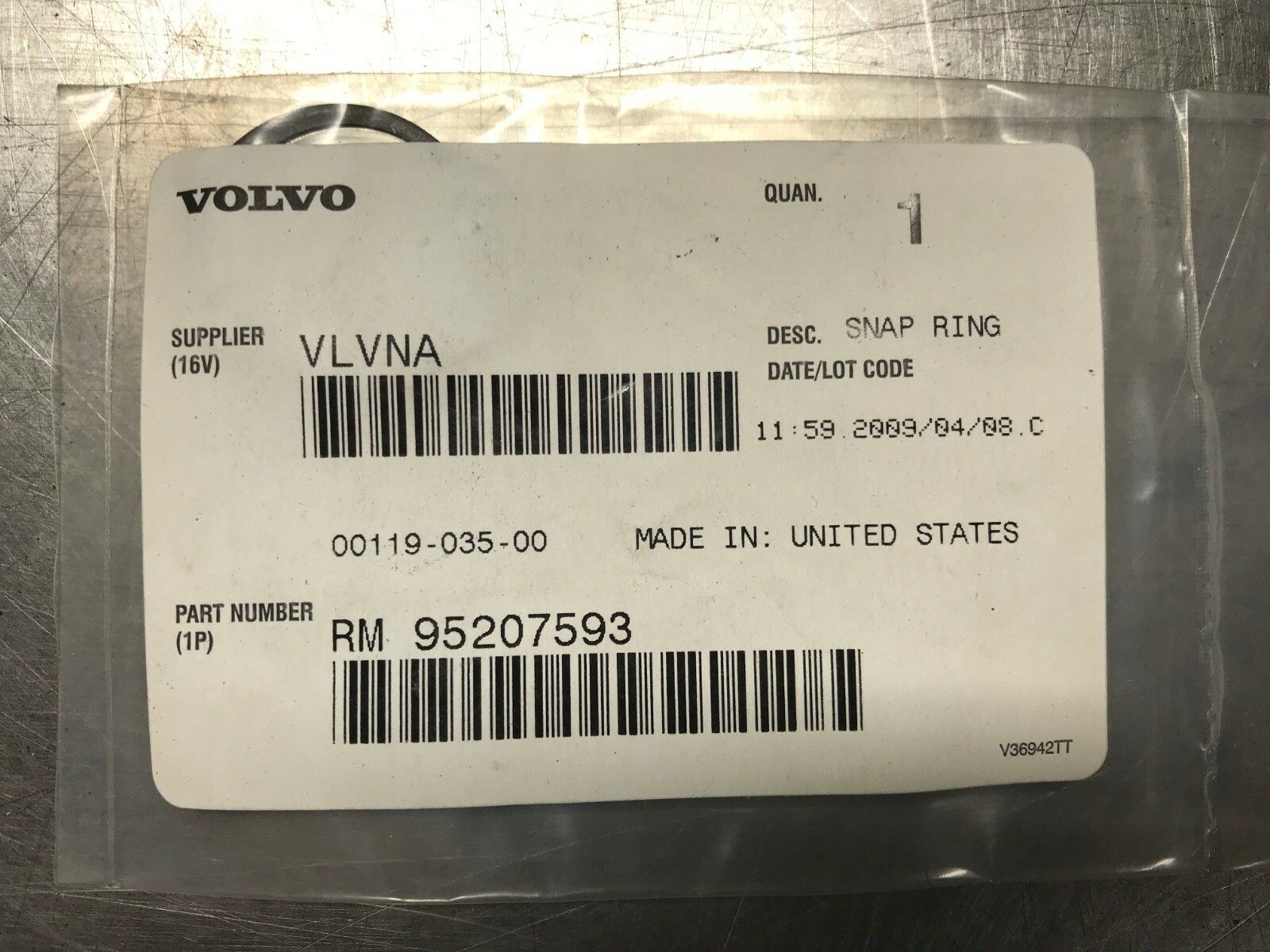 95207593  GENUINE Volvo  SNAP RING   QTY of 2 Rings   Ingersoll Rand  RM95207593