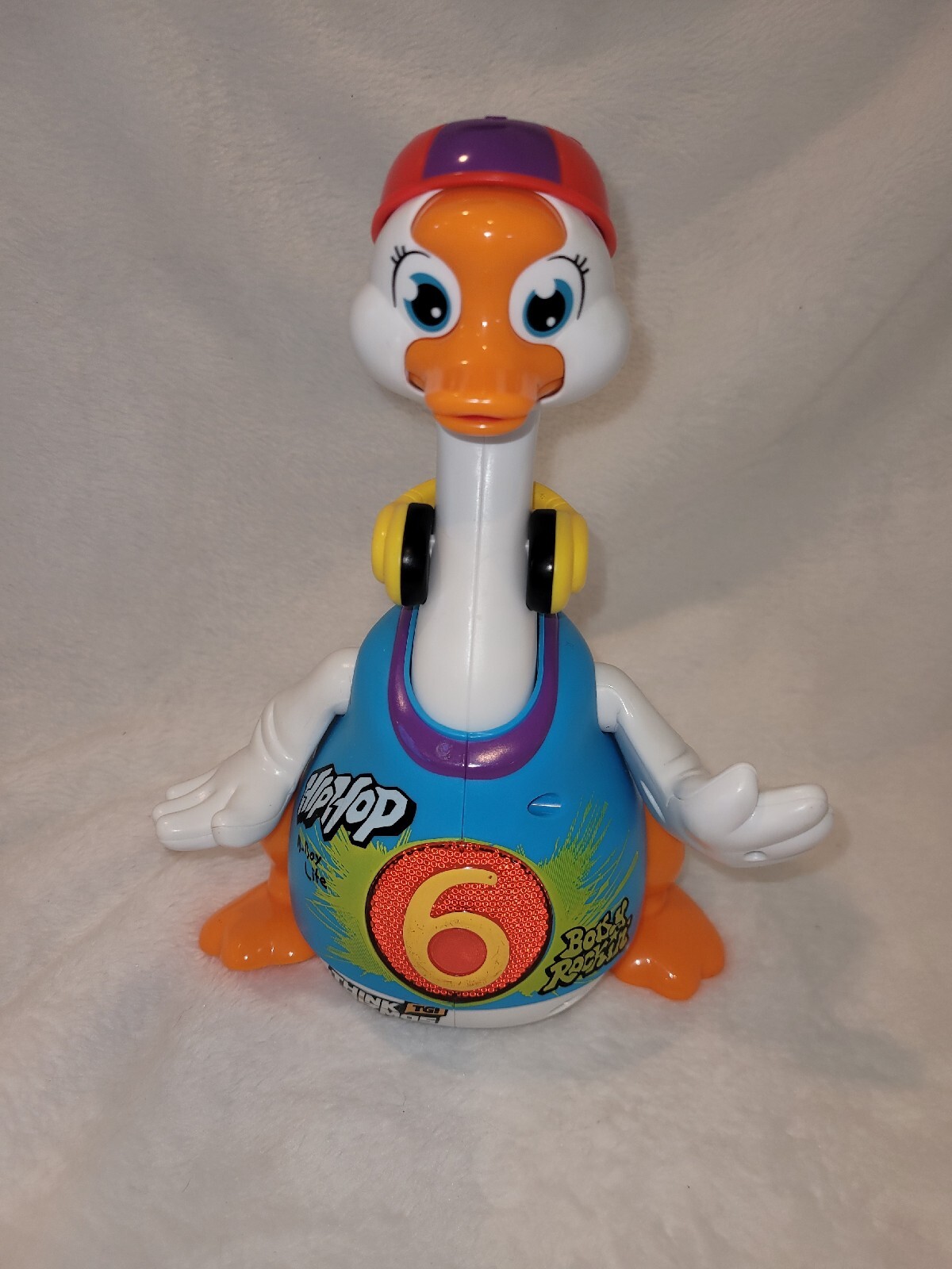 Think Gizmos Walking, Talking, Singing and Dancing Musical Hip Hop Goose TG656HL