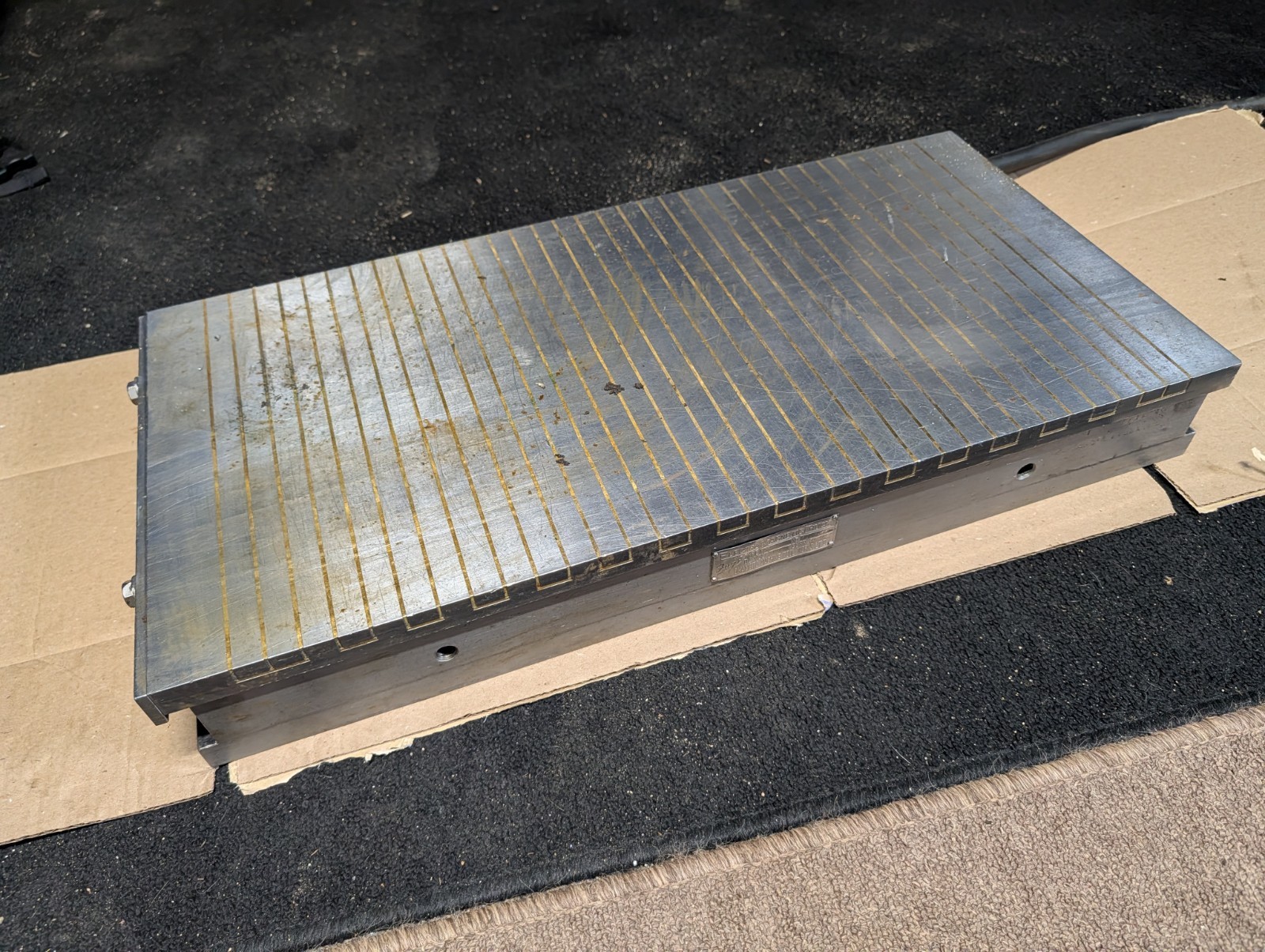 12"x24" Electro-Magnetic Chuck for Grinder fa300x600