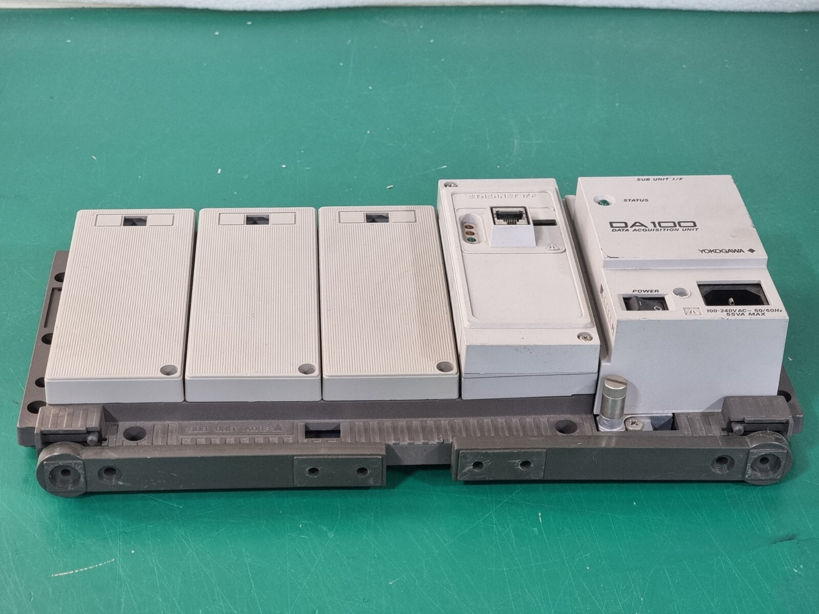 YOKOGAWA DA100 Data Acquisition Unit DA100-23-1F + DT300-41 ETHERNET Ethernet
