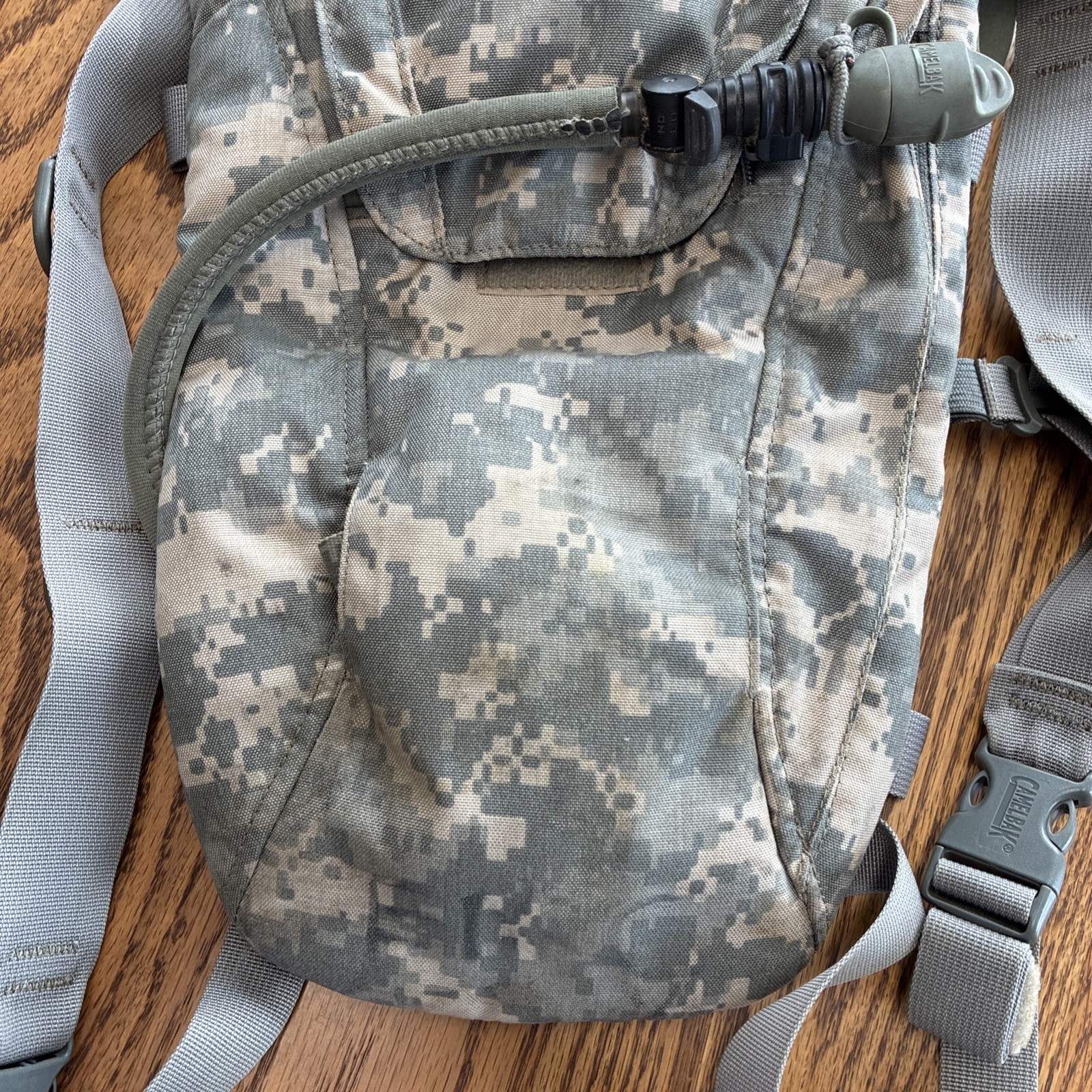 CAMELBAK Maximum Gear Lightweight Digital Camouflage Pack With Bladder