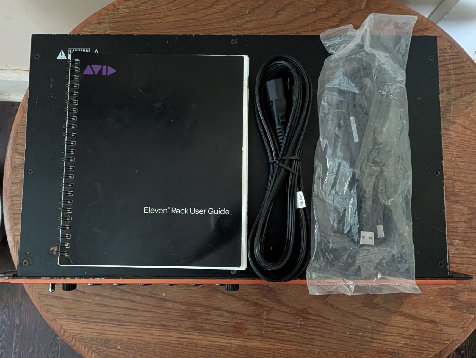 AVID Eleven Rack System Guitar Effects USB Audio Interface/Preamp VERSION 2.01