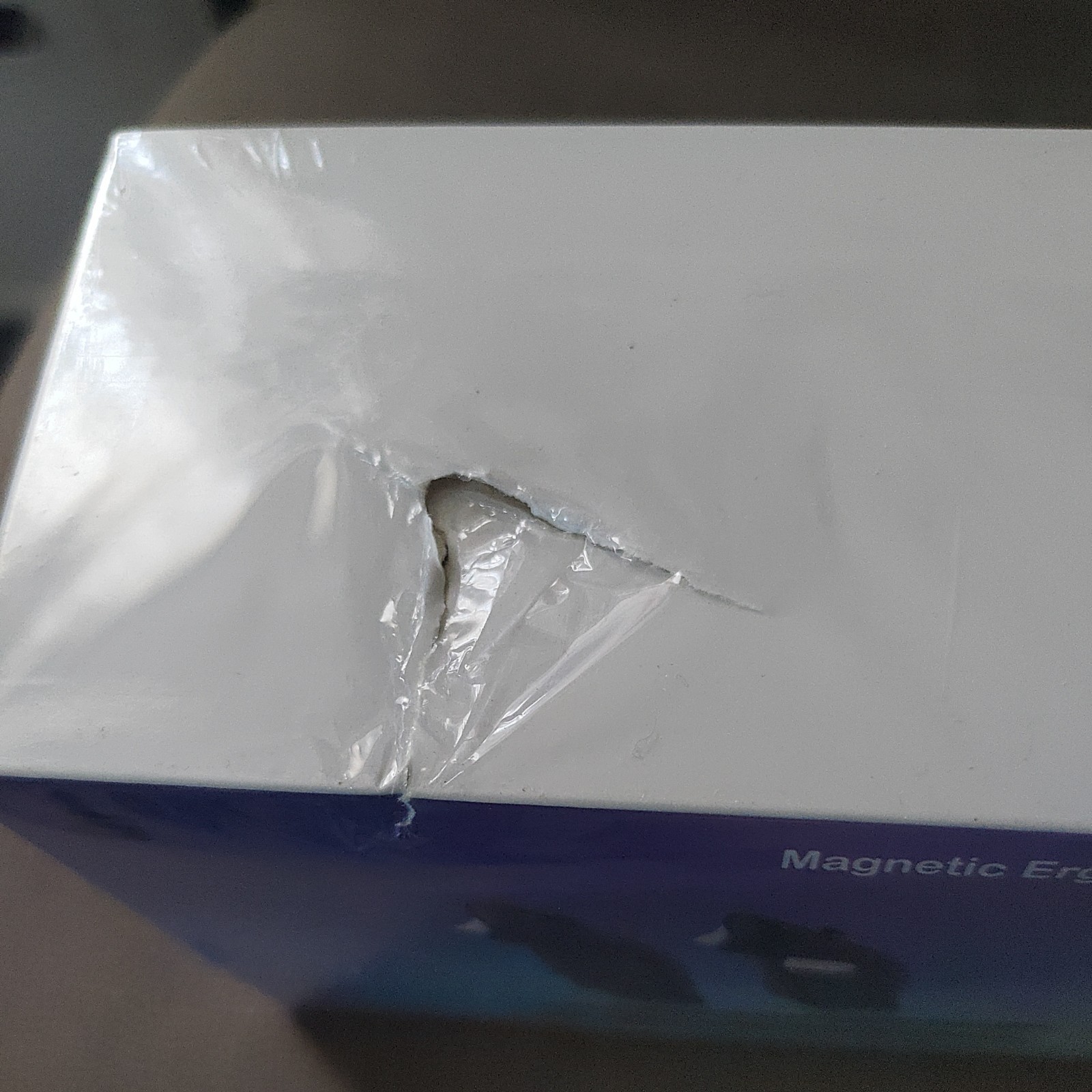 Magnetic ErgoGrip for Meta Quest 3