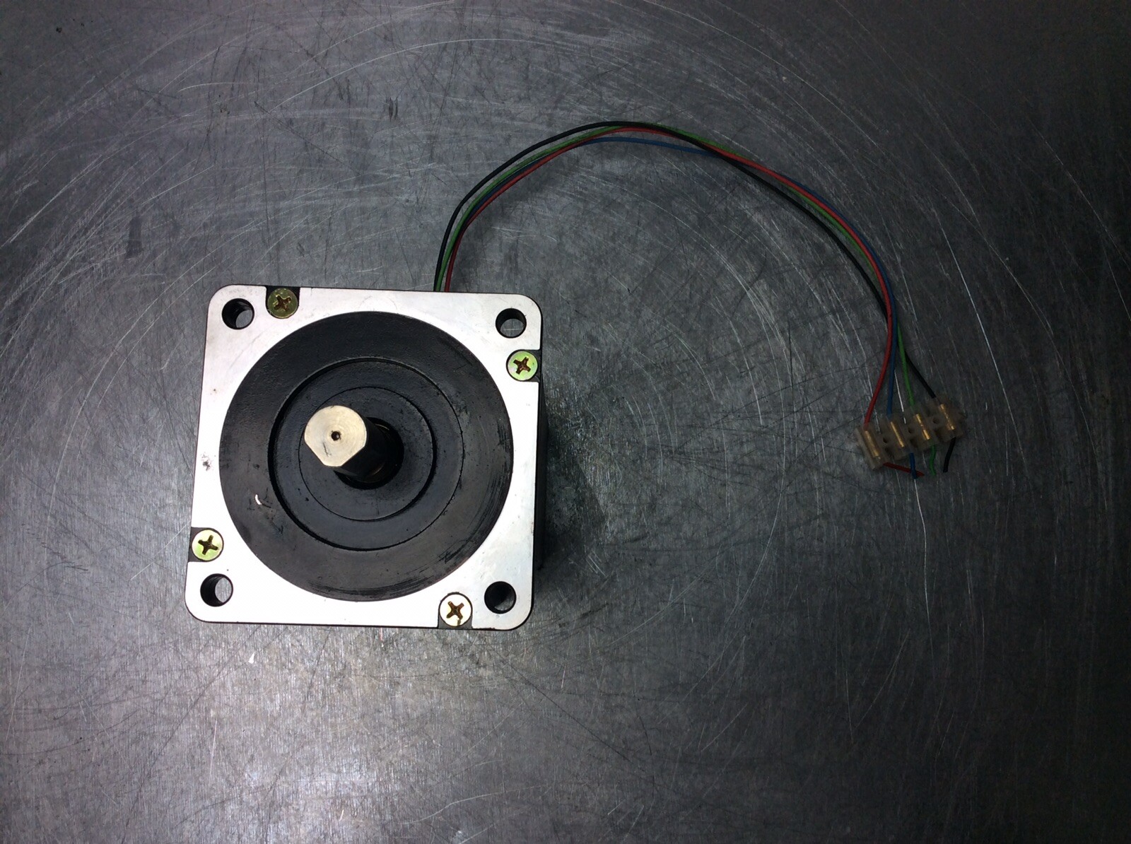 M4COM PF491-05A 0536 Stepper Motor 4-Phase Stepping 5.4V 2.8A 18 Deg/Step