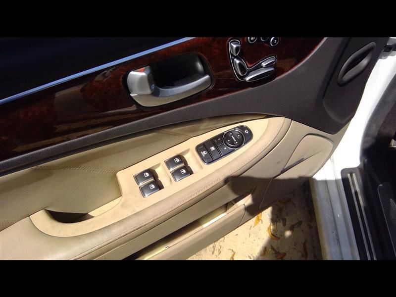 EQUUS 2012 Rocker Panel Moulding DRIVER SIDE 744600