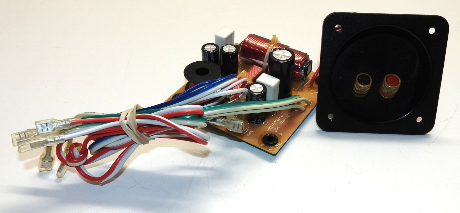 INFINITY PRIMUS P362 SPEAKER CROSSOVER WITH TERMINAL TRAY