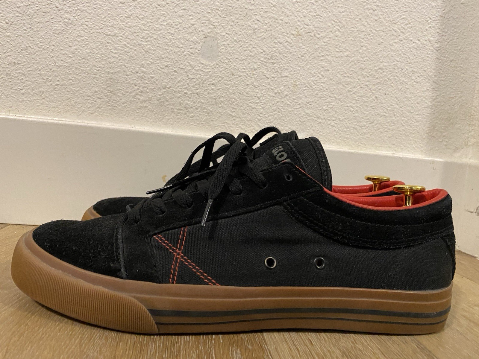 Globe Black Low Top Gum Sole Lace-Up Men's Skateboarding Shoes US 10 D