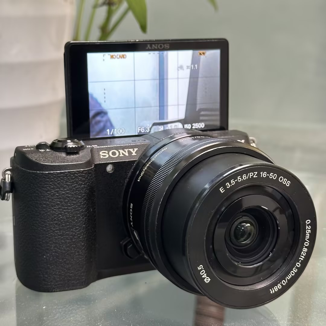 Sony Alpha a5100 24MP Mirrorless w/ 16-50mm Lens Digital Camera English