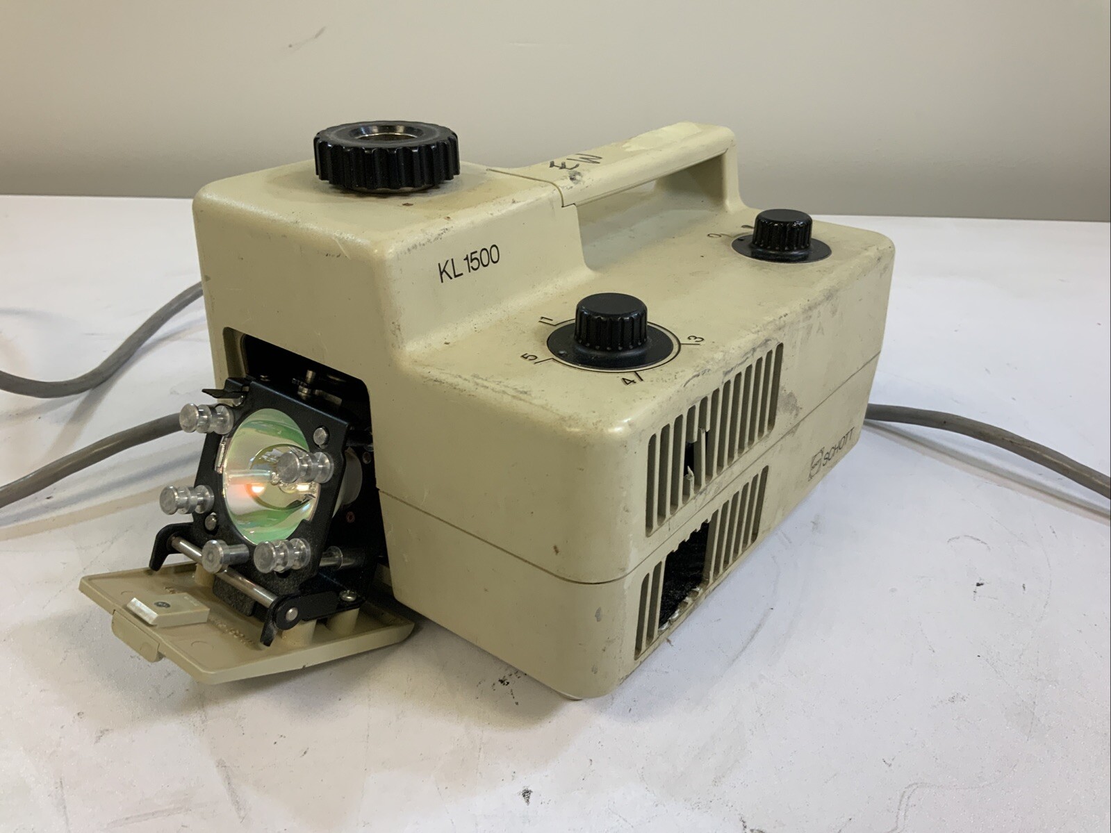 Schott KL 1500 Cold Light Source-M4C