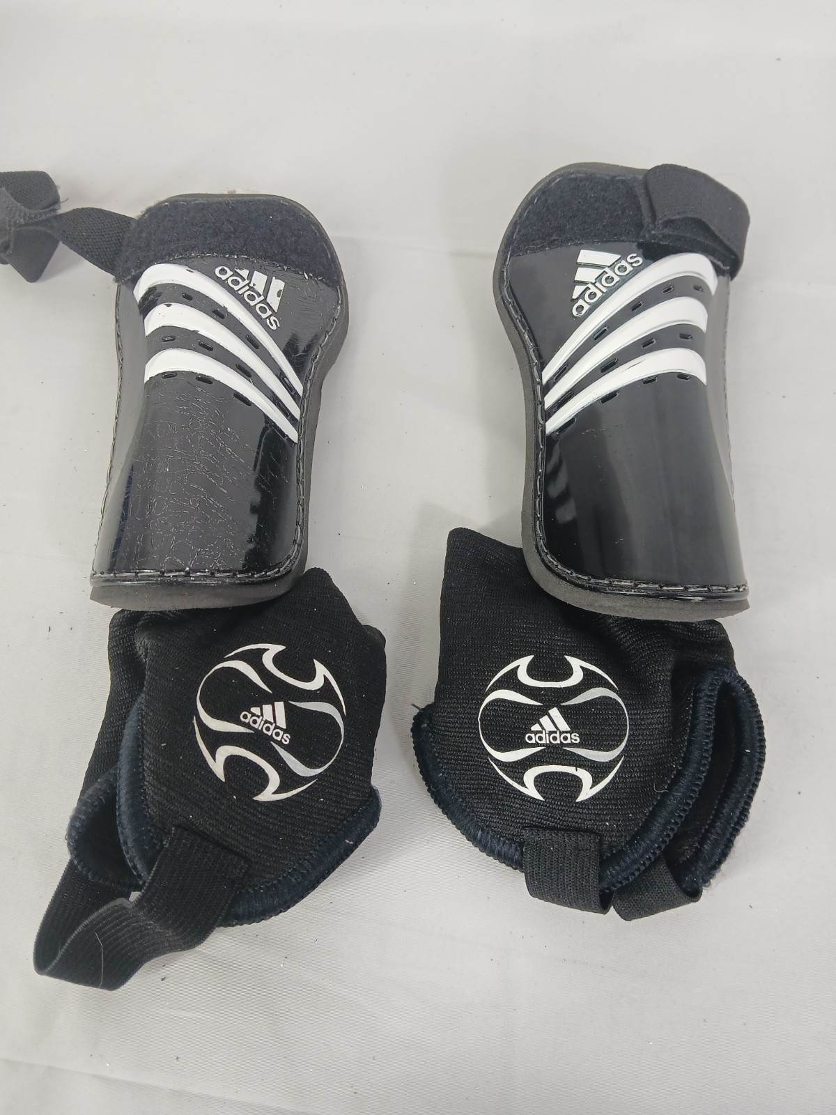 ADIDAS Boys PREDATOR REPLI SHINGUARDS SIze XS Adjustable