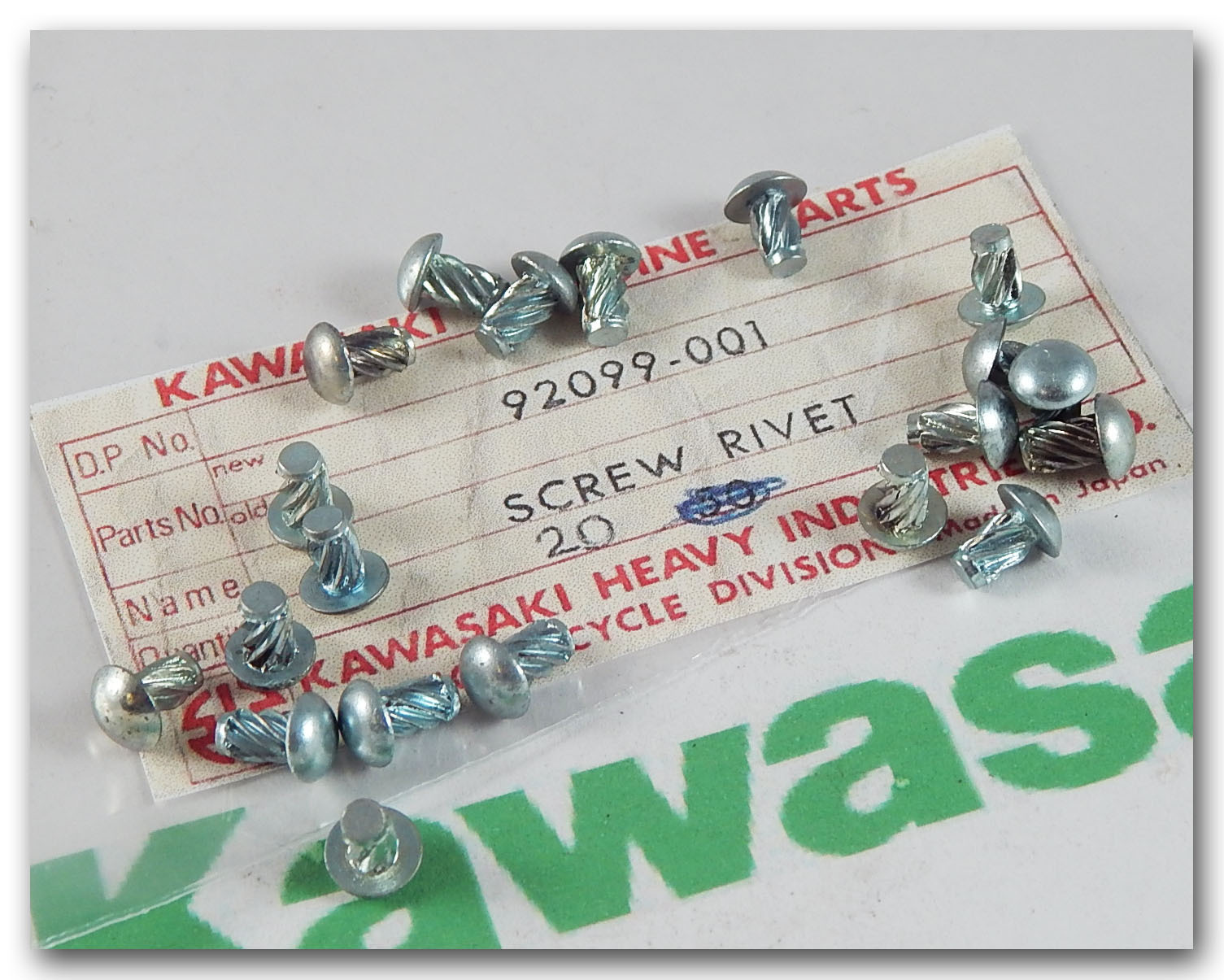 KAWASAKI A1 A7 C2SS/TR G3SS/TR G4TR F3 F4 F5 F8 F9 H1 H2 S2 SCREW RIVETS QTY.20