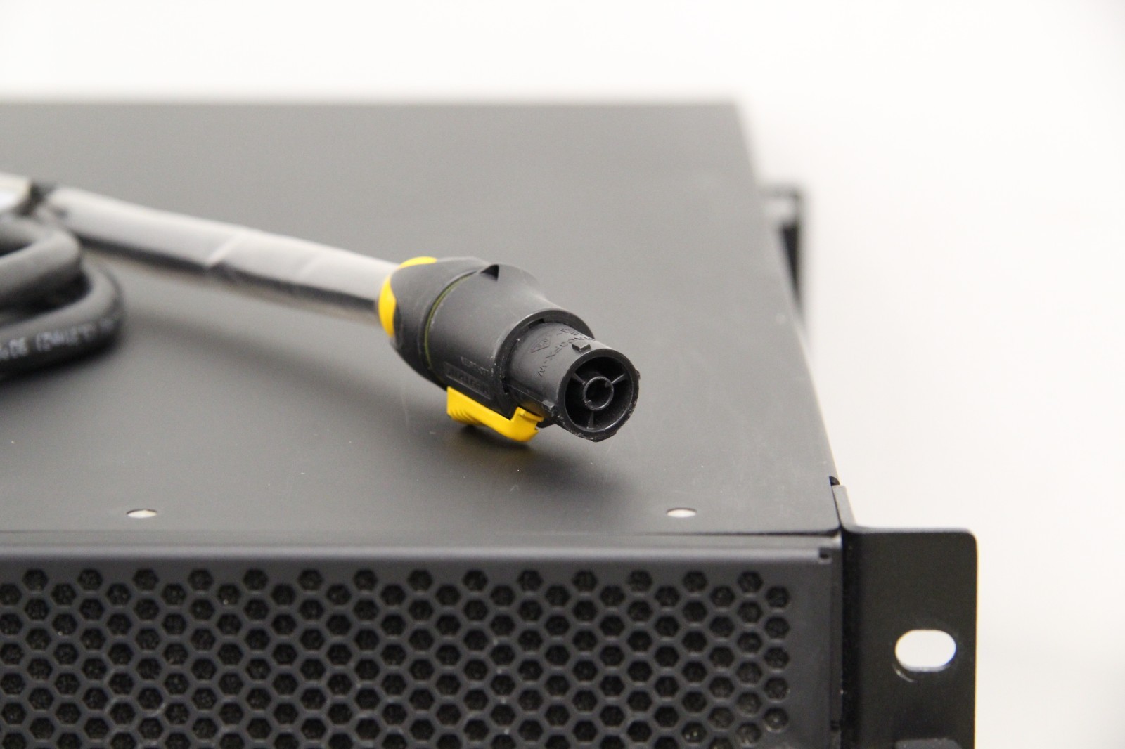 Disguise D3 4x4 Pro Rack Mount Media Server Video Projection Mapping Engine
