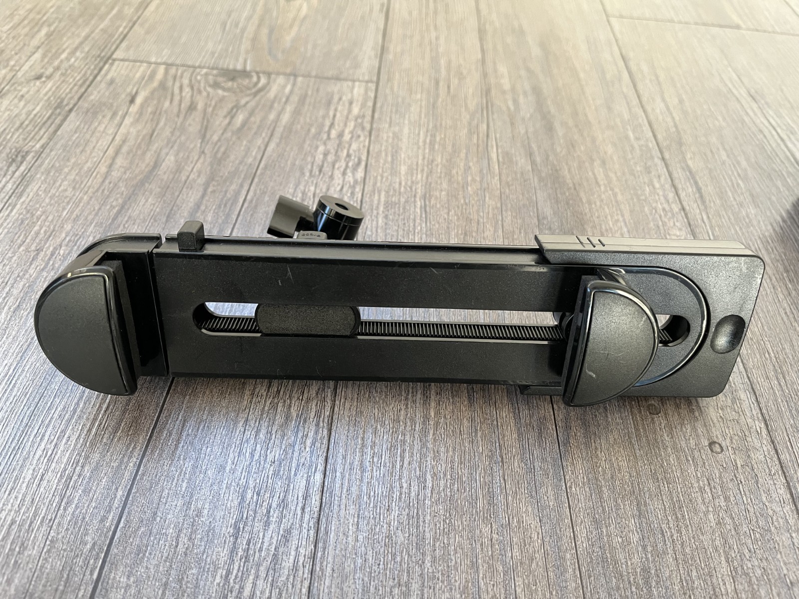 Pair of Tablet Mounts, 1/4" Thread