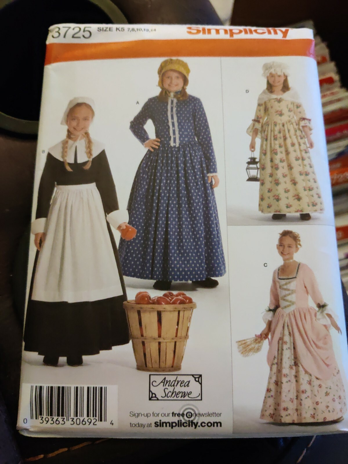 Simplicity 3725 K5 Pioneer Pilgrim Amish Dress Sewing Pattern Girls 7-14 Uncut
