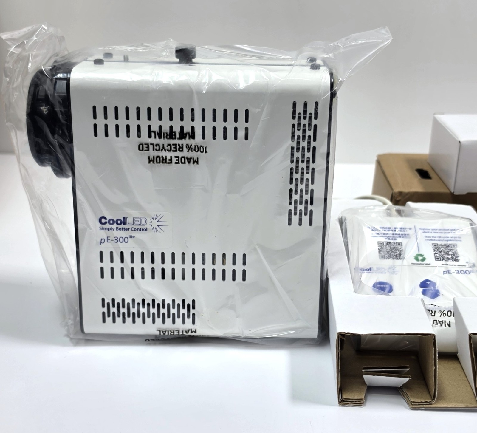 CoolLED pE-300 LITE Illumination White Light LED System w/ Control Pad