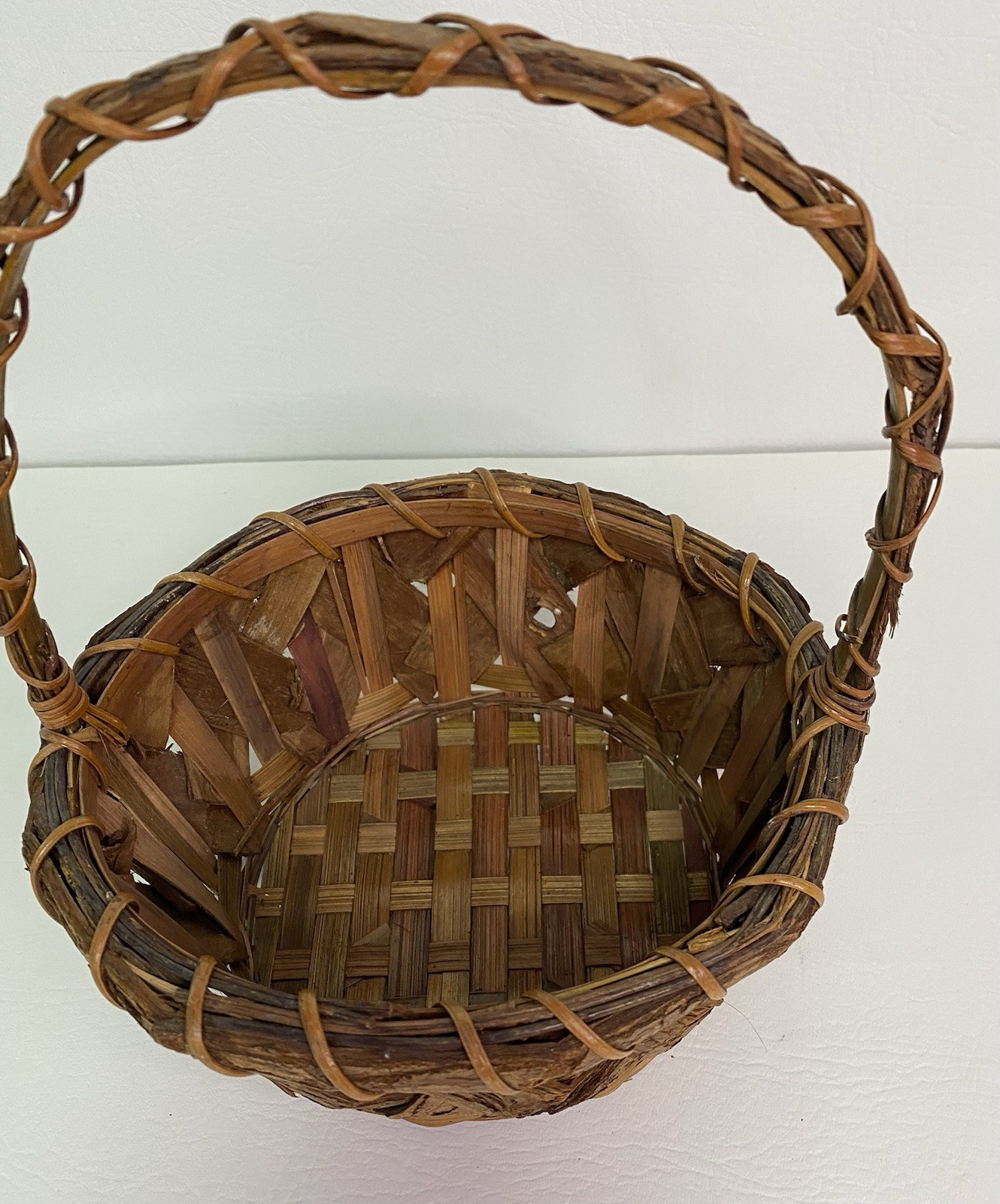 Natural Rustic Bark Round Woven Basket With Handle 8” X 4”