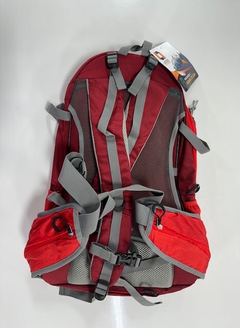 ** LEDGE OUTDOORS ** HIKING BACKPACK ' 20L WITH HYDRATION BLADDER '-NEW RED