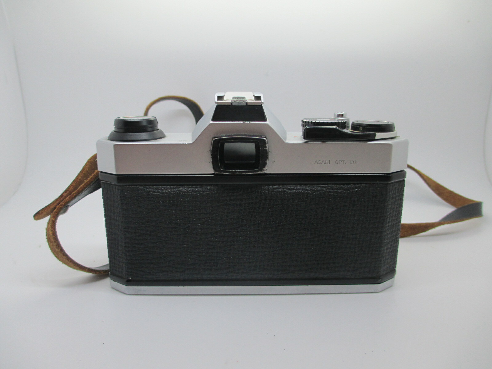 Pentax K1000 35mm SLR Film Camera w 50mm PK Mount Manual Focus Lens TESTED WORKS