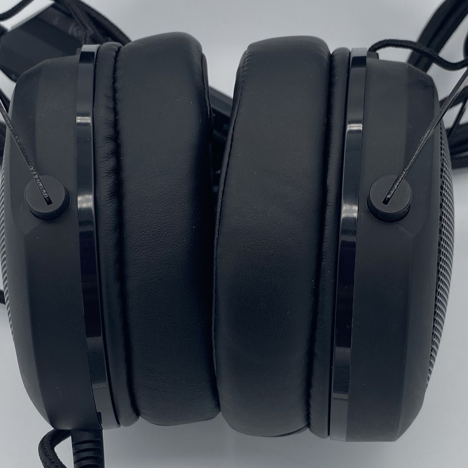 Eluktronics Covert Cans Wireless Gaming Headset