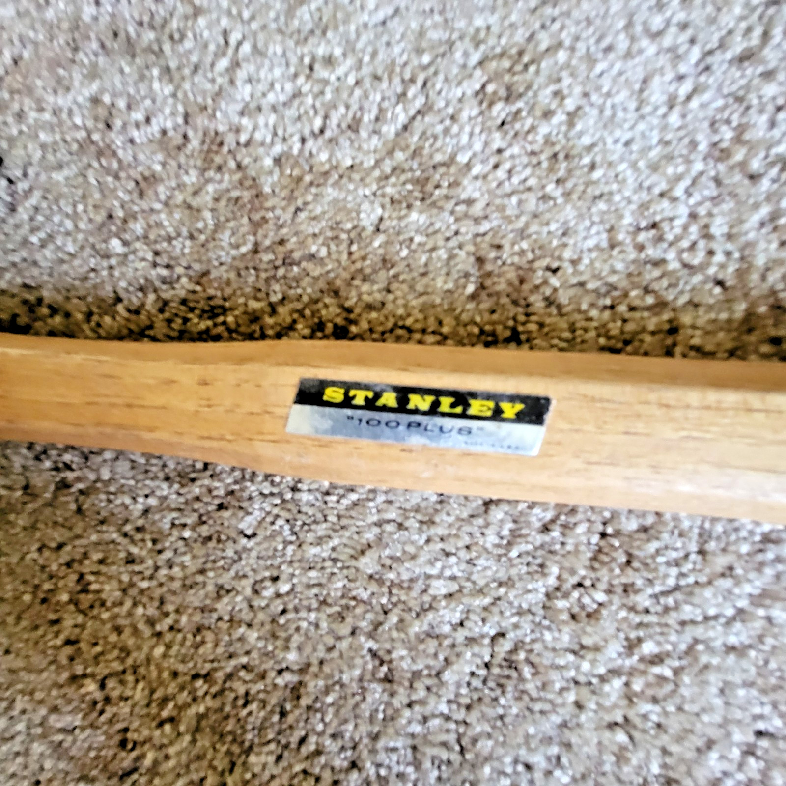 VINTAGE STANLEY 100 Plus Hammer #101 20 oz. NOS