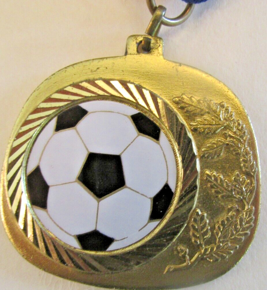 VTG 1988 Vale Invitational Participation Achievement Soccer Laurel Leaves Medal