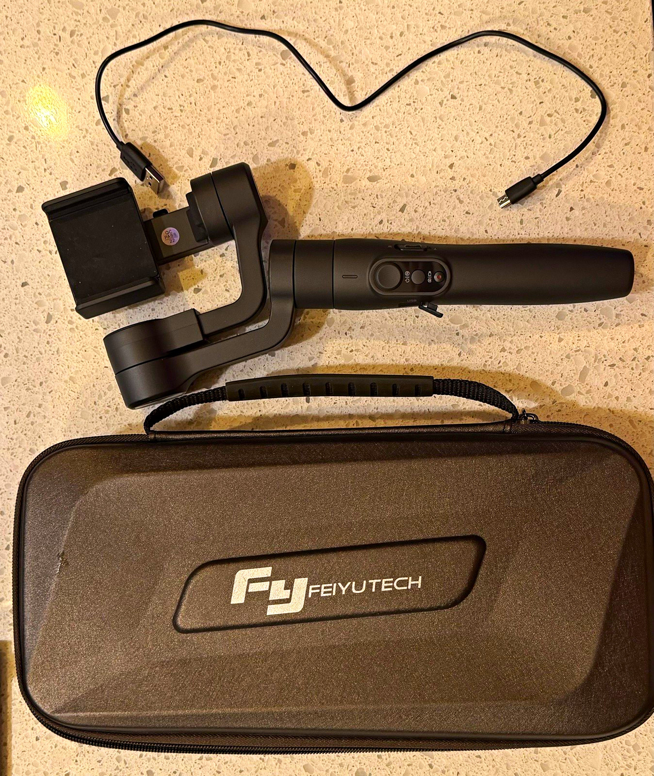 FeiyuTech G6 Plus Motorized Smartphone Gimbal Stabilizer w/ Case