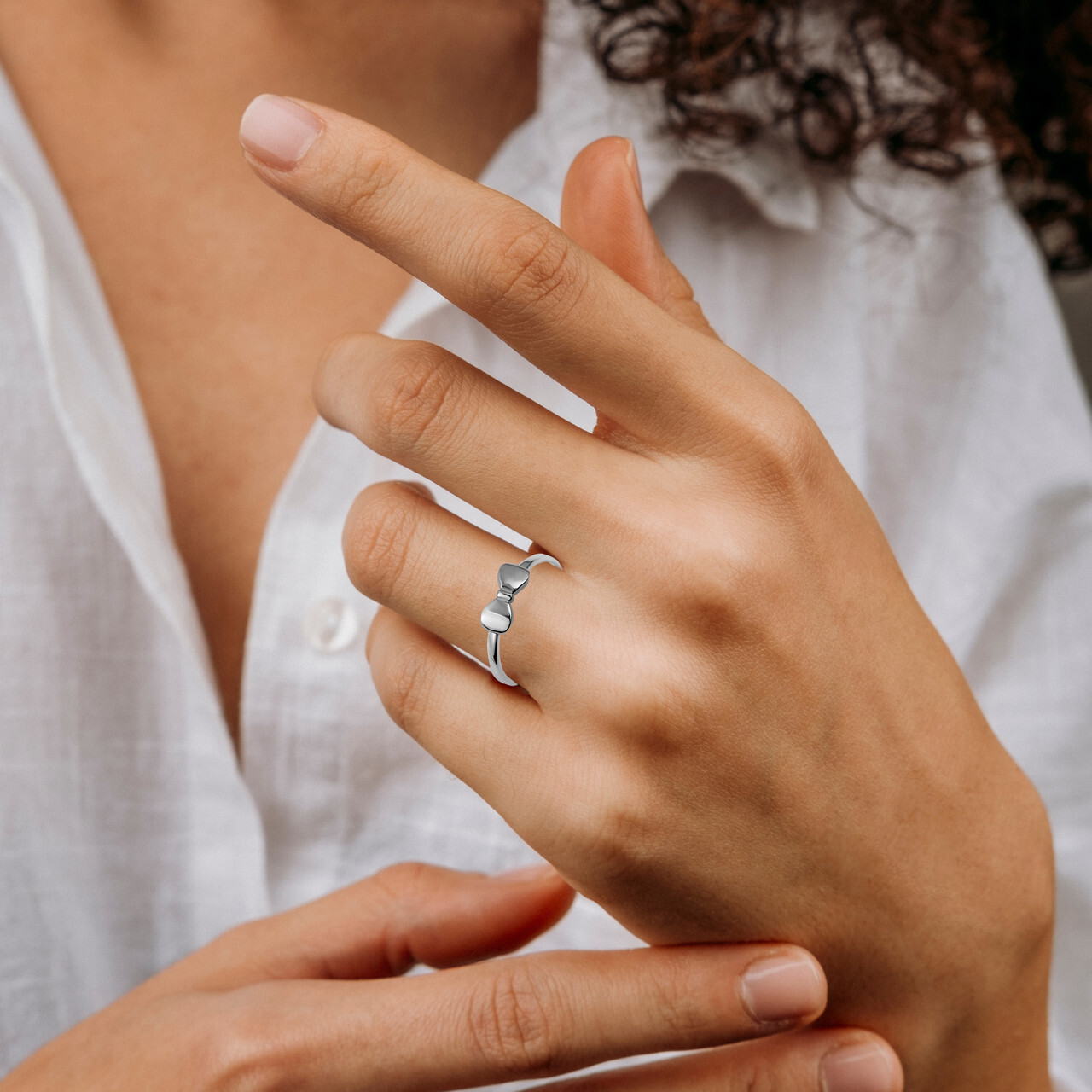 .925 Sterling Silver Bow Tie Band Ring