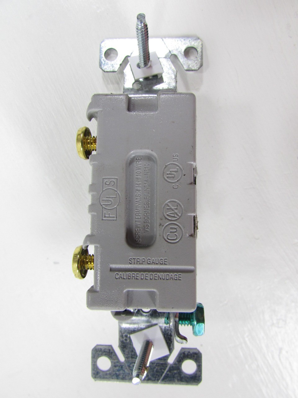 NEW COOPER 15A SINGLE POLE LIGHT SWITCH
