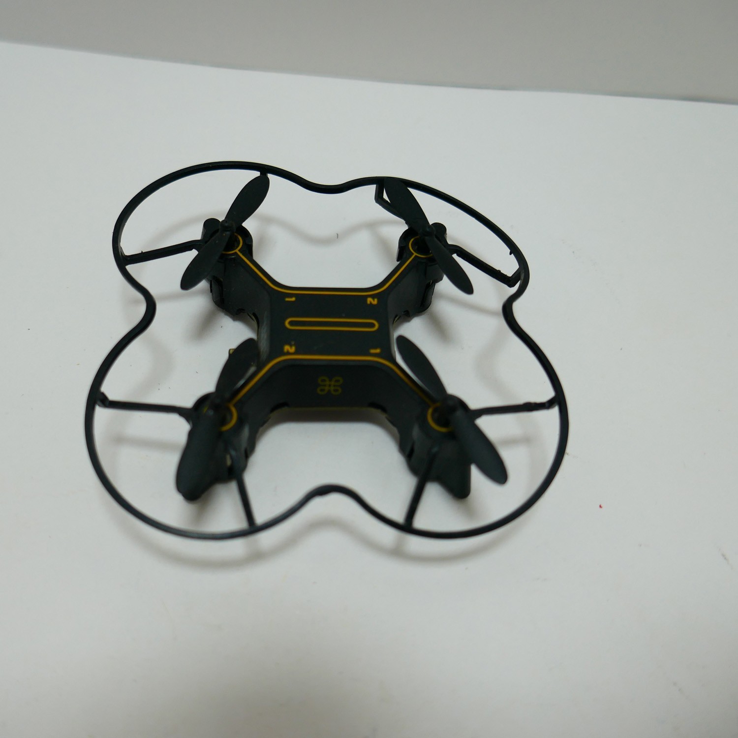 Sharper Image Auto Pilot DX-1 Micro Drone X2 Drones Lot All in Pics-not tested